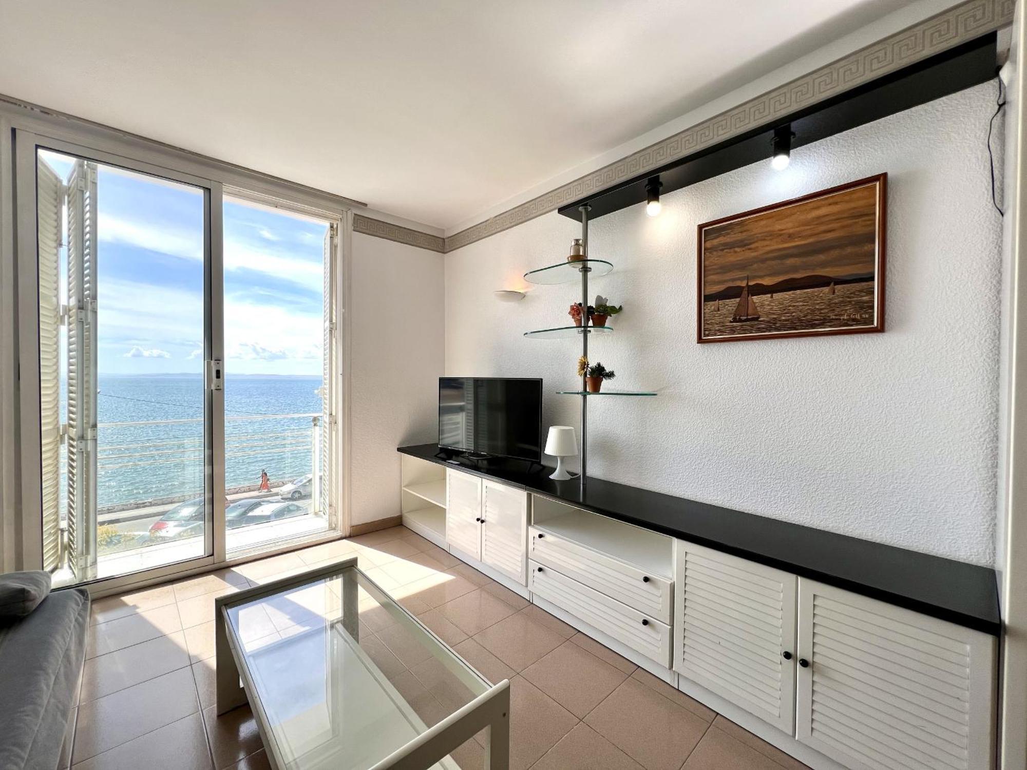Rhode Vista Al Mar Apartment โรเซส ภายนอก รูปภาพ