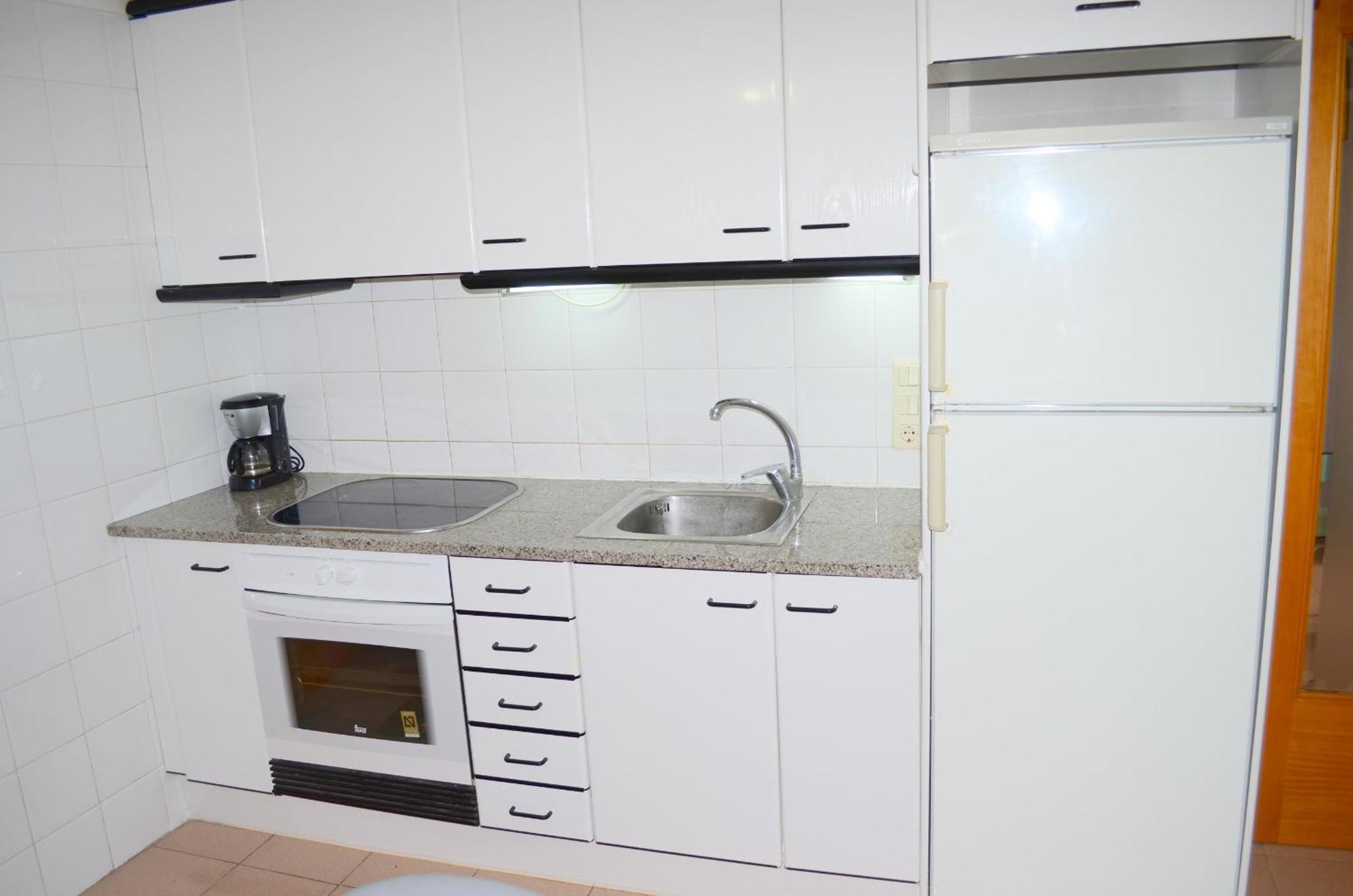 Rhode Vista Al Mar Apartment โรเซส ภายนอก รูปภาพ
