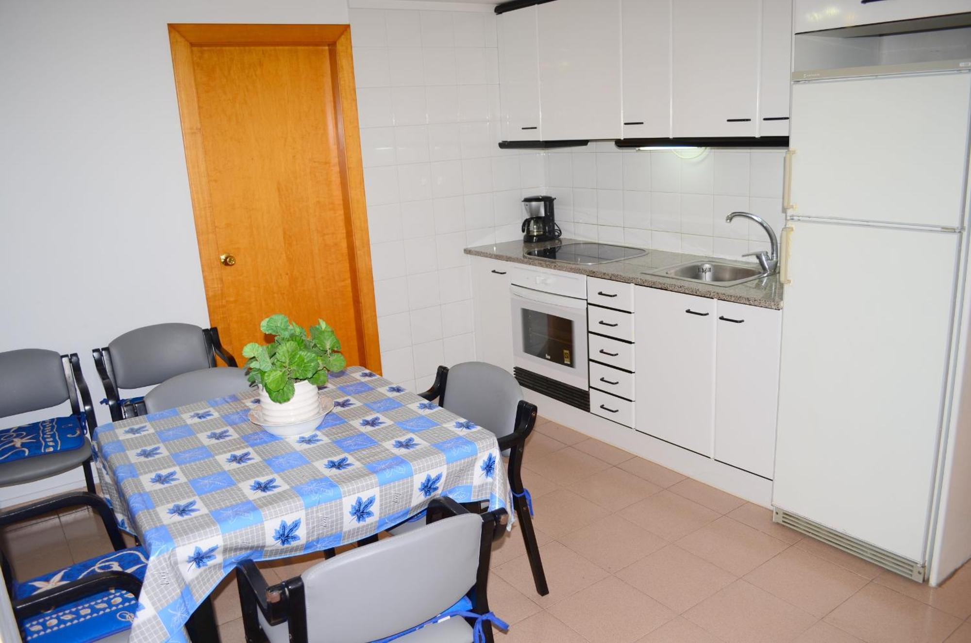Rhode Vista Al Mar Apartment โรเซส ภายนอก รูปภาพ